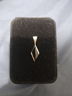 Gold Onyx Pendant
