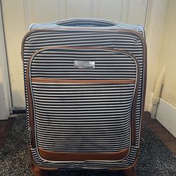 Jessica Simpson Suit Case/luggage 