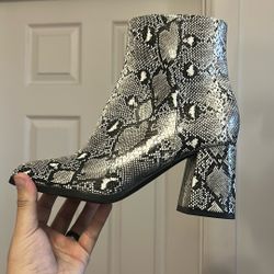 Steve Madden Boots