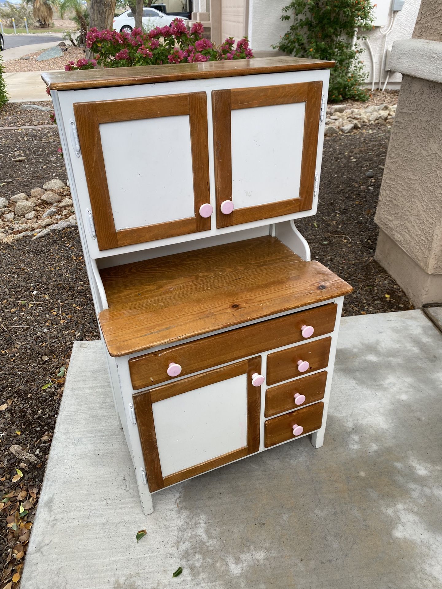 Kids Miniature Hutch