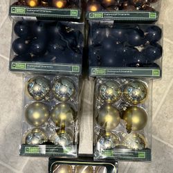 FREE Christmas Ornaments