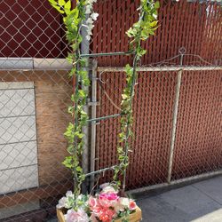 Arch Stand
