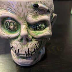 Disney TRADER SAM’S ENCHANTED TIKI BAR 2nd EDITION