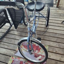 Miami Sun  3 will bike and good condition newer tires large basket in the back