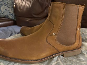 Men’s Size 13 UGG Riding Boots—NEW!