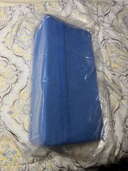 Blue Folded Bed Sheet Set