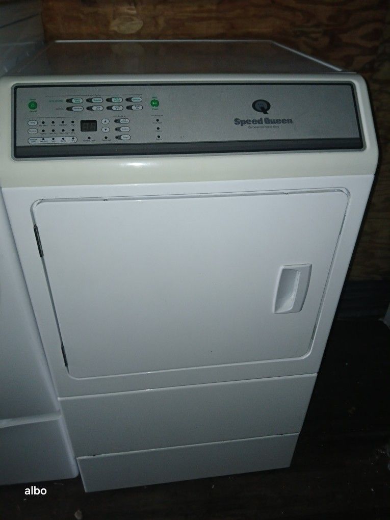 Commercial Speed Queen Dryer