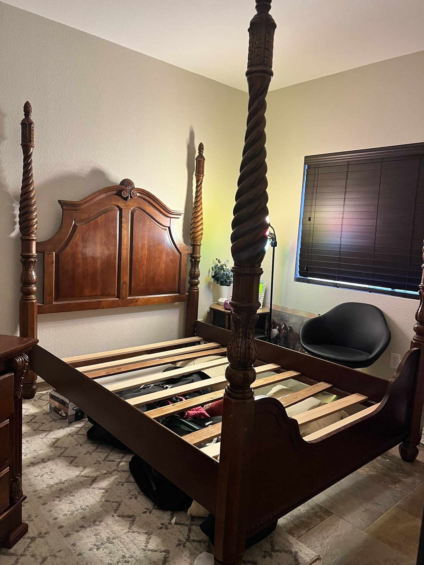 Mahogany Queen 4 Poster Bed And Nighstand