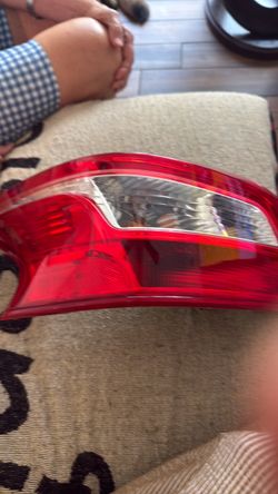 rear light  nissan 2019 left side