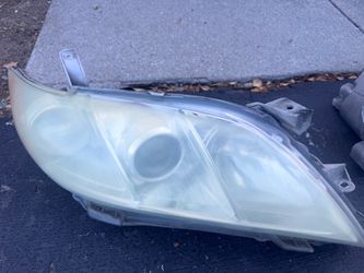 2007 Toyota Camry head lights