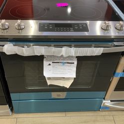 GE 30 in. 5.3 cu. ft. Slide-In Range with Self-Cleaning Oven in Stainless Steel