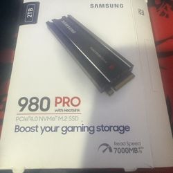 2TB SSD With Heat Sink. PS5 Compatible 