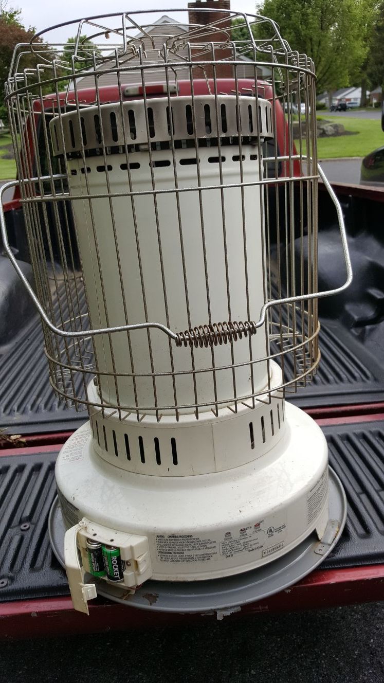 Kerosene heater - DuraHeat DH-2302 for Sale in Allentown, PA - OfferUp