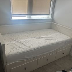 IKEA HEMNES Day Bed