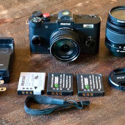 Pentax QS-1 Tiny Interchangeable Lens Digital Camera 