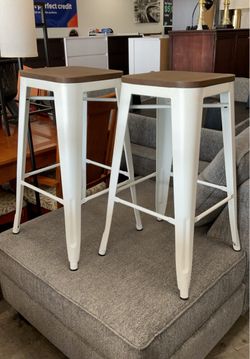 Set of 2 Bar Stools 28" High