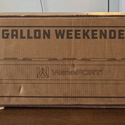 Weekender Tank - 8 Gallon
