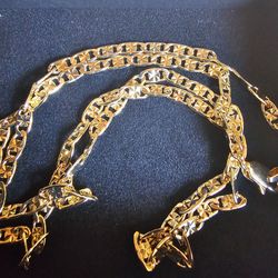 Gold yellow necklaces