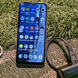 Revel7 Galaxy 15 Unlocked, Damn Near New, No Cracks Or Dents