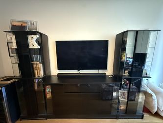 55” Samsung Q80T 4K + Mount