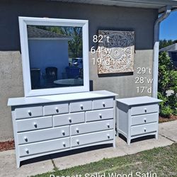 Bassett Solid Wood White Dresser Set