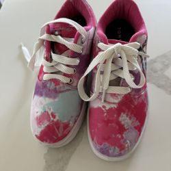 Heelys Roller Skate Shoes With Wheels