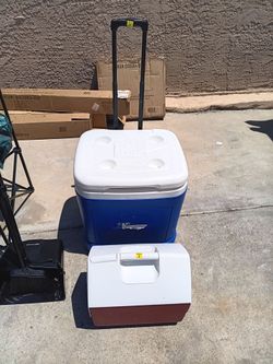 Rolling cooler