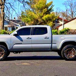 2017 Toyota Tacoma for sale