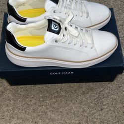 Cole Haan Sneaker Style Dress Shoe (Size 10)