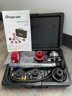 SNAP ON SVTS272A Cooling System Pressure Tester Kit