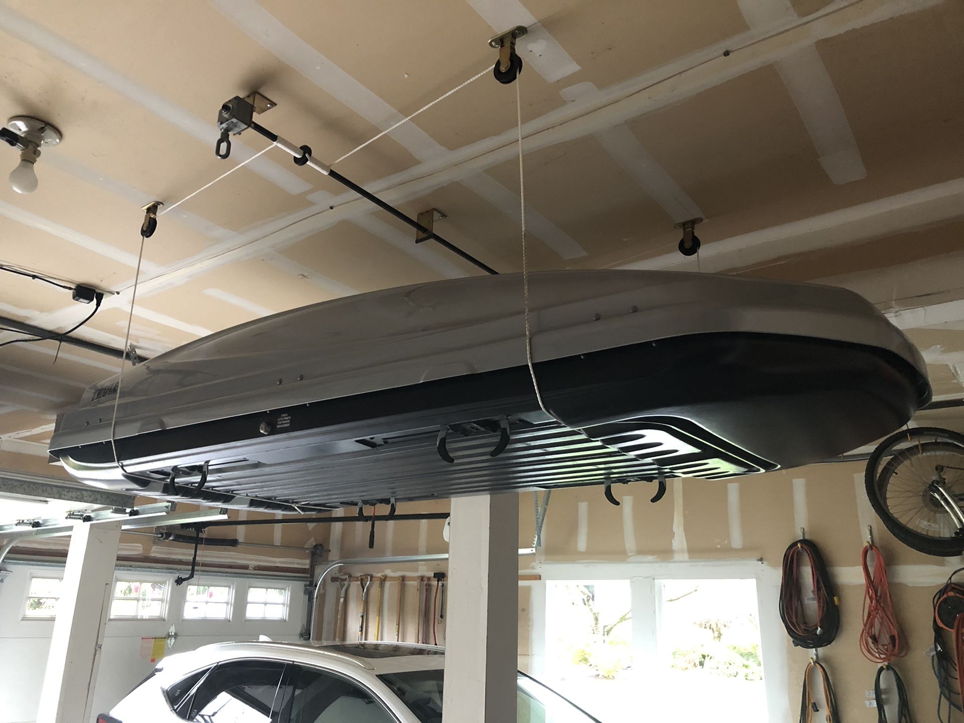 Thule Atlantis 2100 Cargo Box and Thule MultiLift Storage Sling for