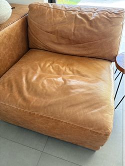 Single 100% leather seat