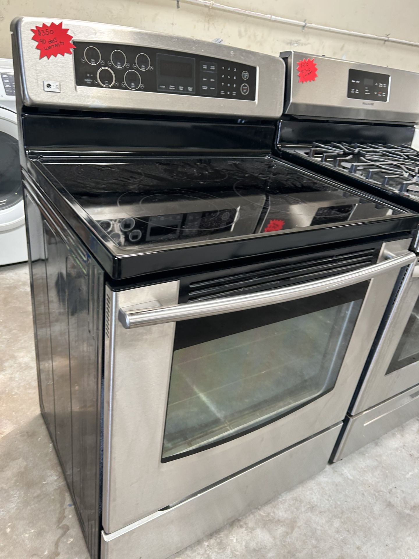 LG Electric Stove