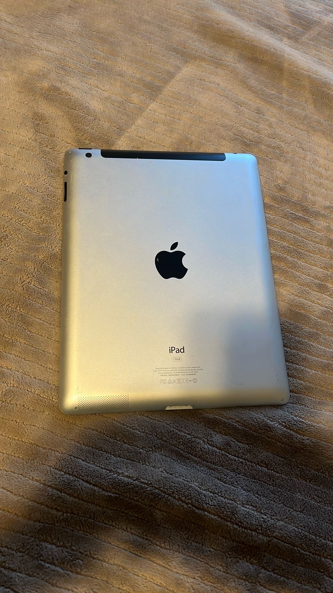 iPad   Silver 