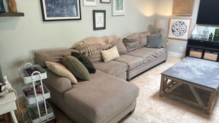 4 Seat Sofa & Lounge