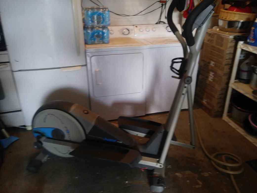 Elliptical excecize machine