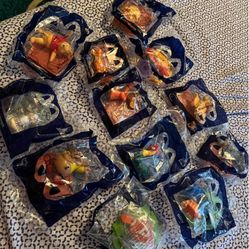 12 Of 50 Disney 50th Anniversary Meal Toys 