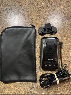 Uniden Radar Detector ( attach to windshield)