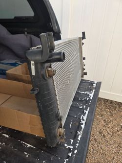 Chevy Radiator -2004 - 2008 1(contact info removed) HD
