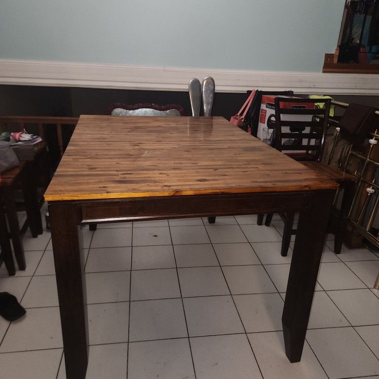 Expandable Counter Height Table 