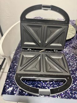 Sandwich machine