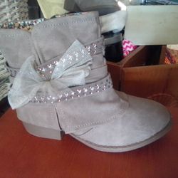 Girls Size 2 Boots