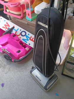 Expensive vacuum oreck asking 25