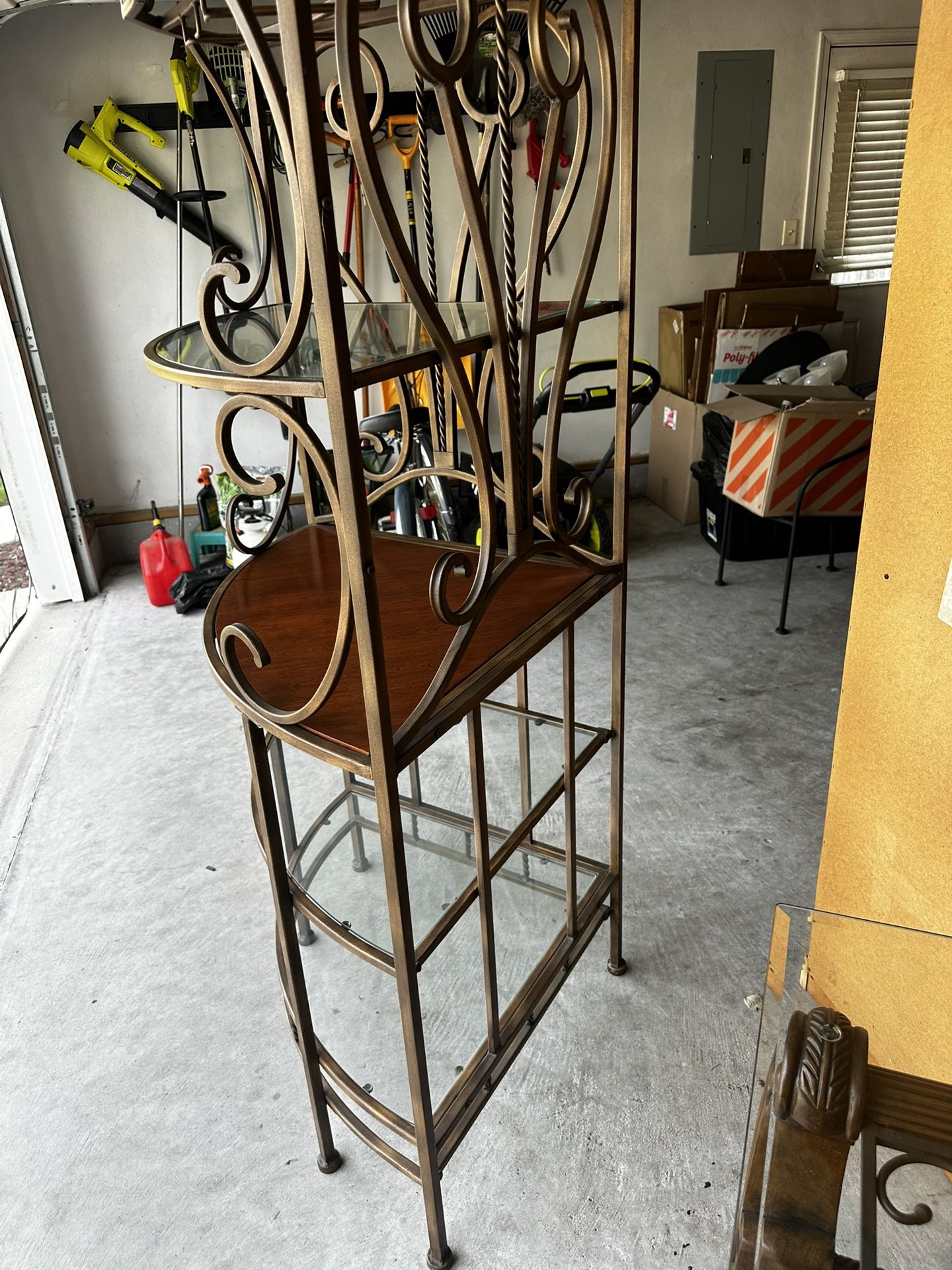 Corner Wine Rack.