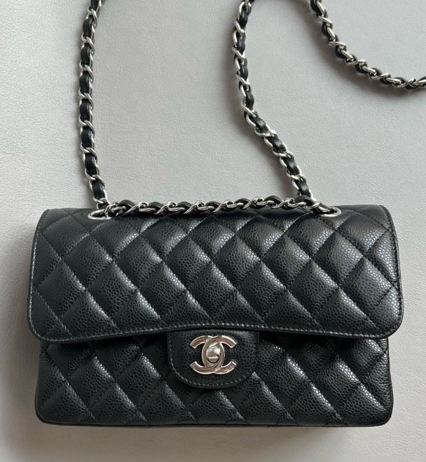 Chanel Classic Shoulder Bag Black