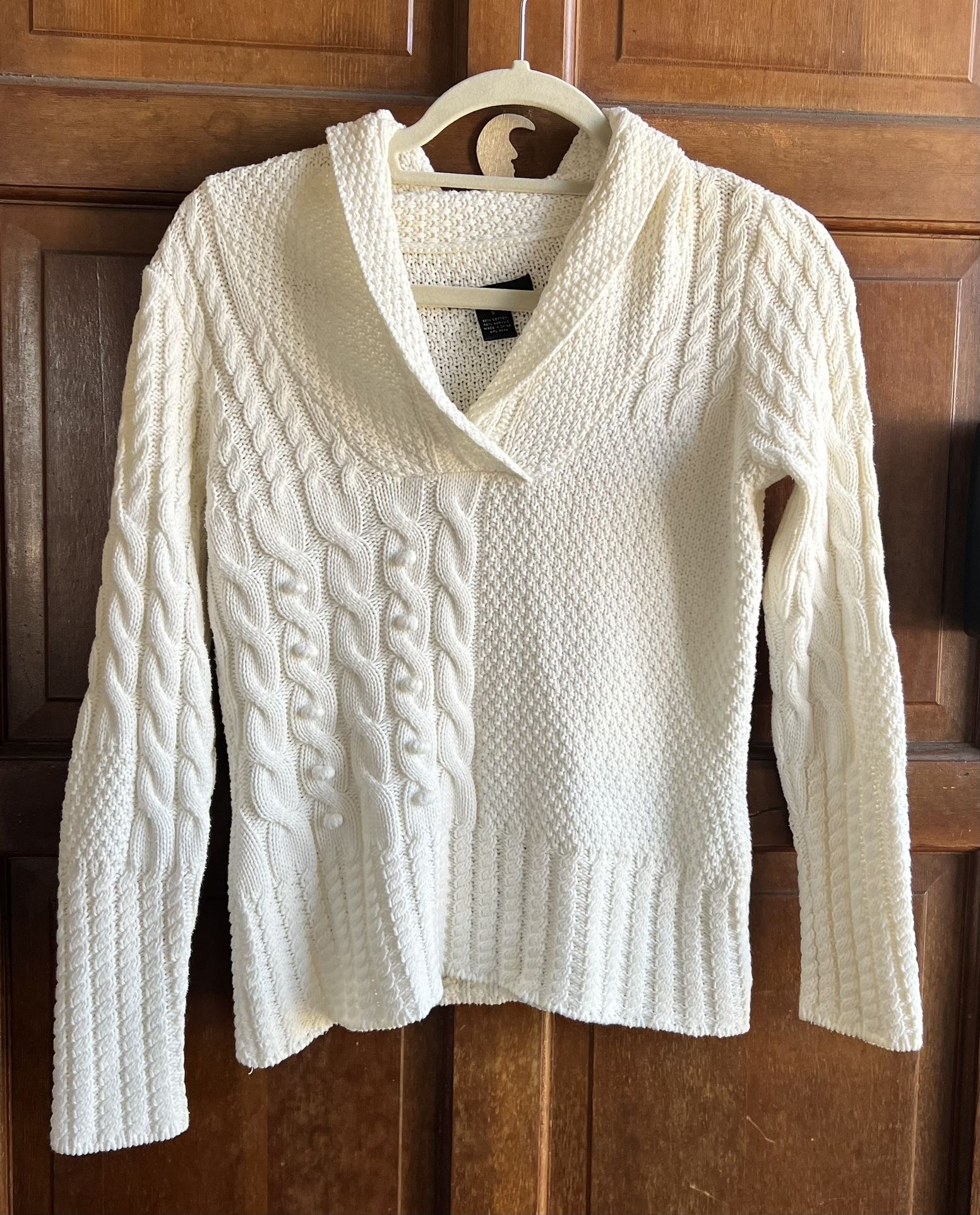 Cozy Off-White Sweater ~ Size Petite Small