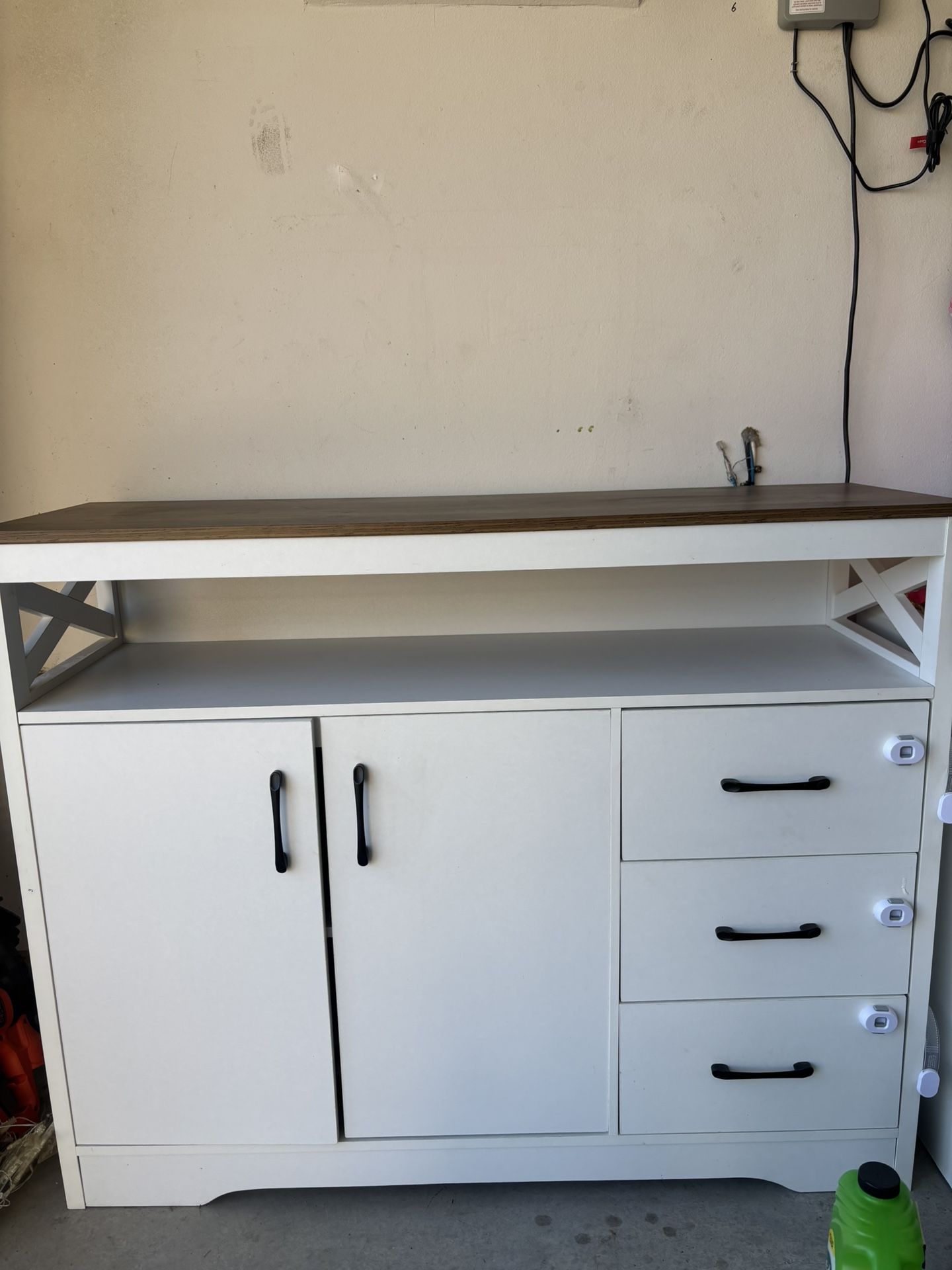 Dresser/ Coffee Corner