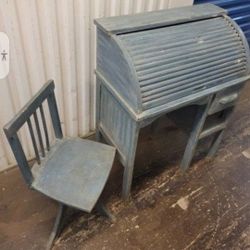 Vintage Child's School Desk. 1940's