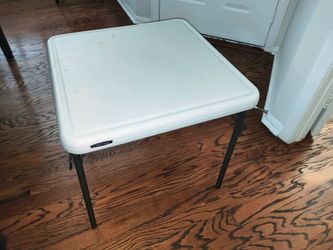 Lifetime 24in x 24in folding table
