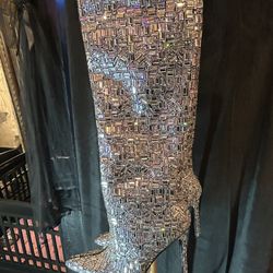 Size 7.5 Ladies Bedazzled High Heel Boots